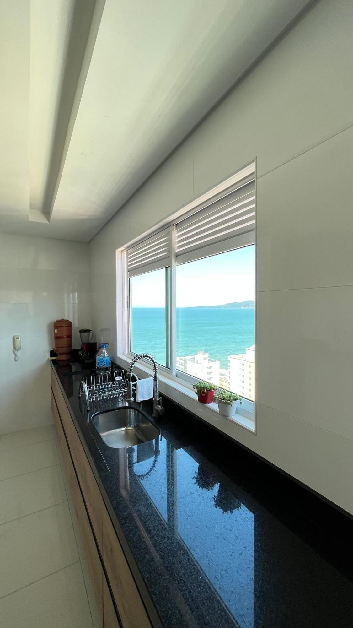 Cobertura Com Belissima Vista Para O Mar E Jacuzzi Itapema Luaran gambar